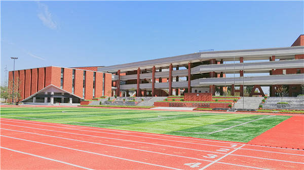 一,源起不解之缘 2017年,与成都青羊强区携手,借成都市实验小学协力