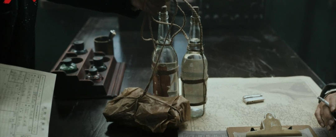 铁道|首周末票房就破6000万，此片一出，我们又欠范伟一个影帝