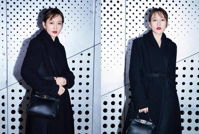 黑色 王鸥新发型堪比“换脸”,剪空气刘海穿黑大衣变软妹,形象大变样