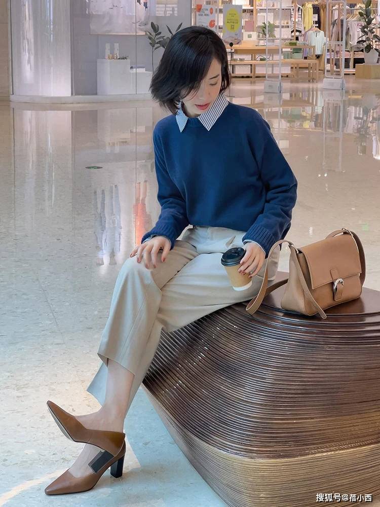 黑色 这位小姐姐真会打扮，“毛衣”都能穿出与众不同的气质，值得借鉴