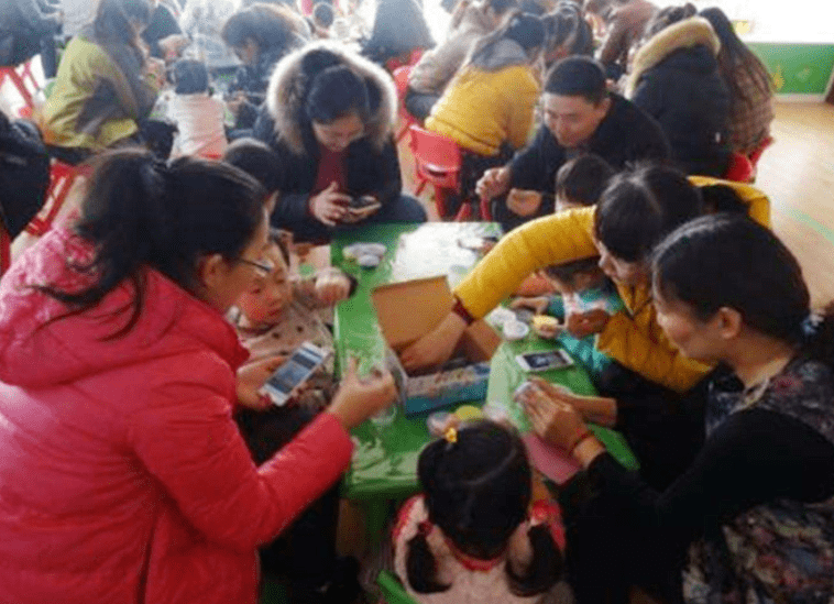 活动|幼儿园组织百家宴，让每位家长准备一道拿手菜，不料竟成了鸡蛋宴