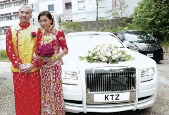 花十几亿给三个孩子办婚礼,在香港还有30多套房,堪称是隐形富豪_蔡志