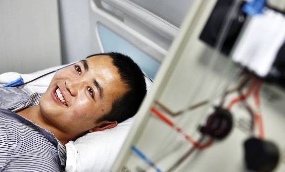 食品|25岁小伙“尿毒症”，不抽烟喝酒，可能和“它”有关，不妨了解