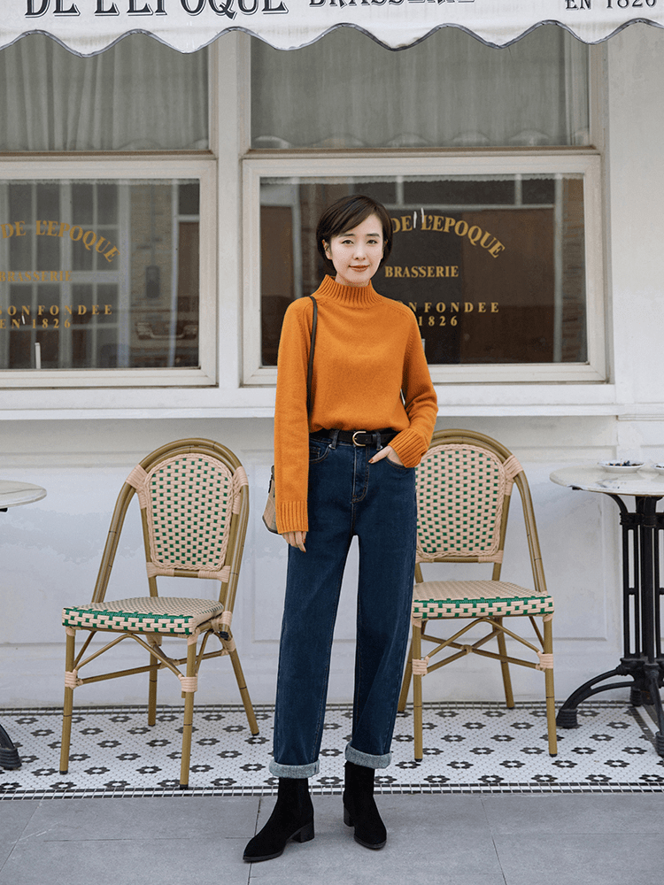 棕色 入冬后的高级感从何而来？靠一件“针织衫”就可以搞定，时髦大气