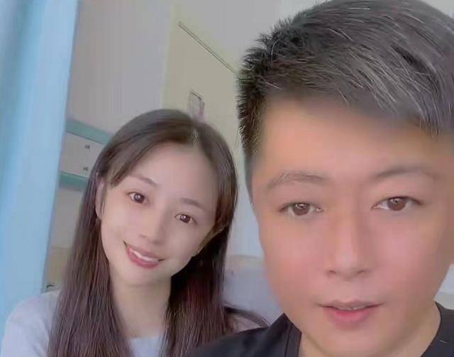 演员贺树峰老婆生病住院,病床照也曝光,男方全程细心照料_晨晨_永强
