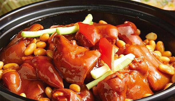 猪脚炖什么菜最好吃 da54f8866d8f4151840152de8c720694.jpeg