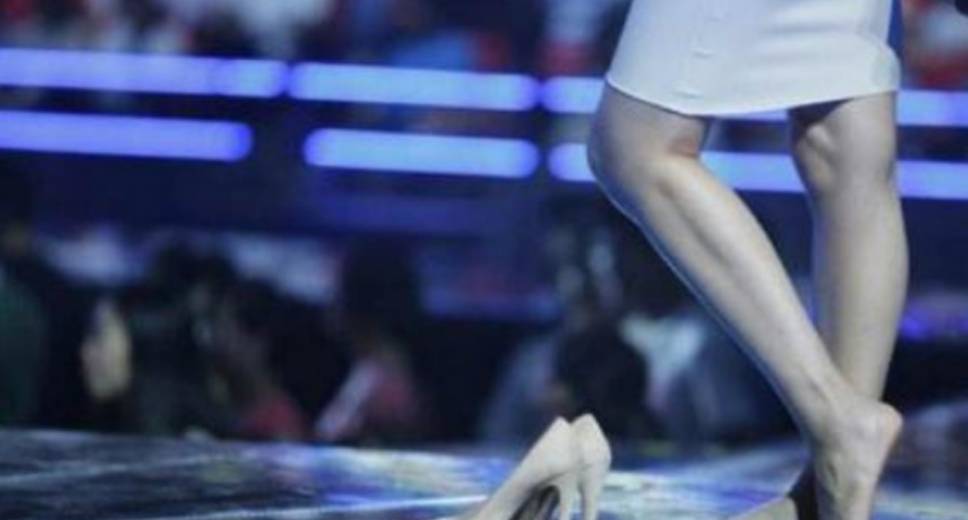 穿高跟鞋不舒服为什么还要穿 725be95b96e34d639844dcf987ada032.jpeg