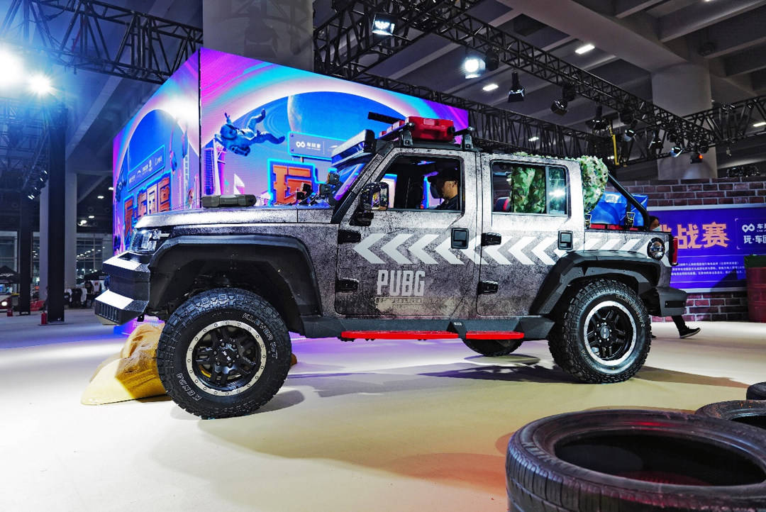 改装bj40战场装备丰富到爆棚战狼看了直呼内行