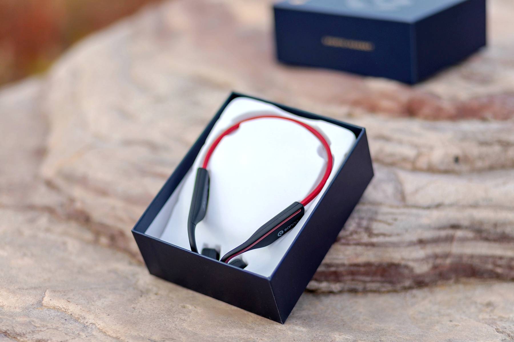 解放双耳、放下手机,Sanag A11S秘境寒鸦气传导耳机体验