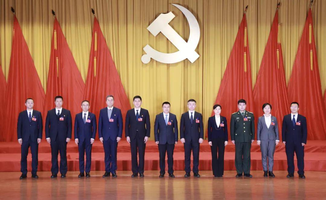 双城区召开区委三届一次全体会议_群众_吕北罡_工作