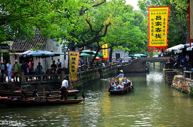 古镇|国内适合女人旅行的八大古镇，风景迷人，环境优美，你去过几个？