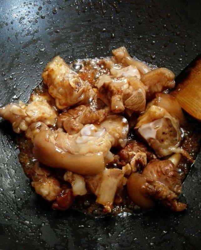 猪脚怎么炖好吃又香不油腻 76b641b80d3b4011b71e3cb172f2bc71.jpeg