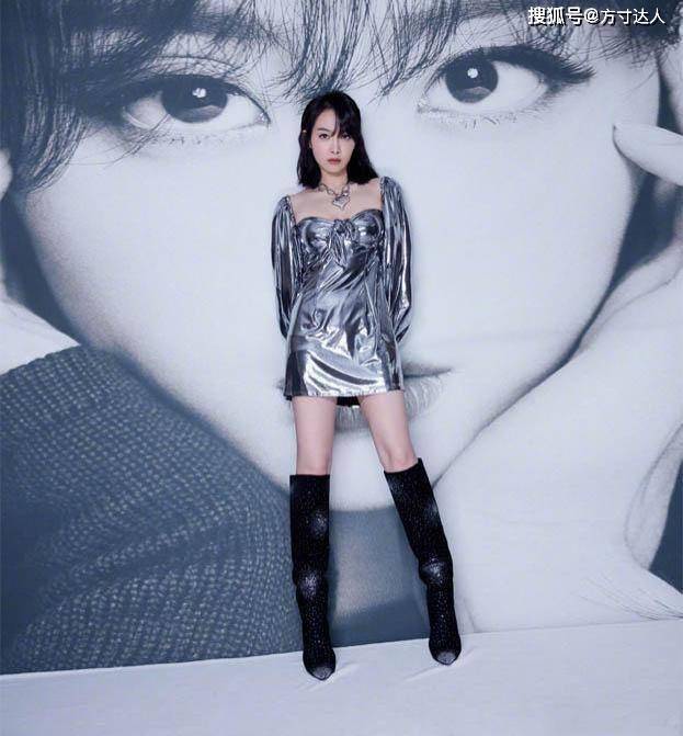 设计 “液体裙”被娱乐圈带火了！单穿时尚高级，比短裙还撩人