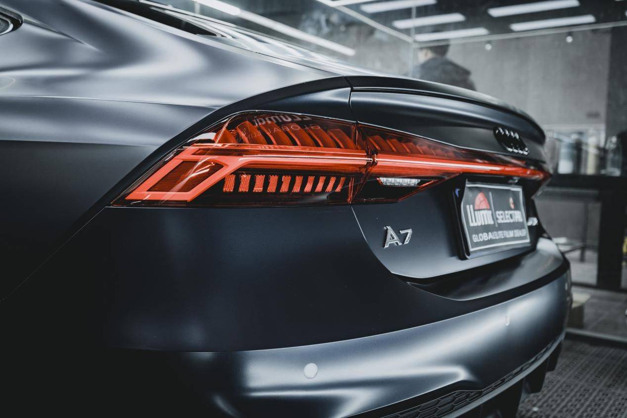 天津臻选奥迪a7龙膜隐形车衣施工案例