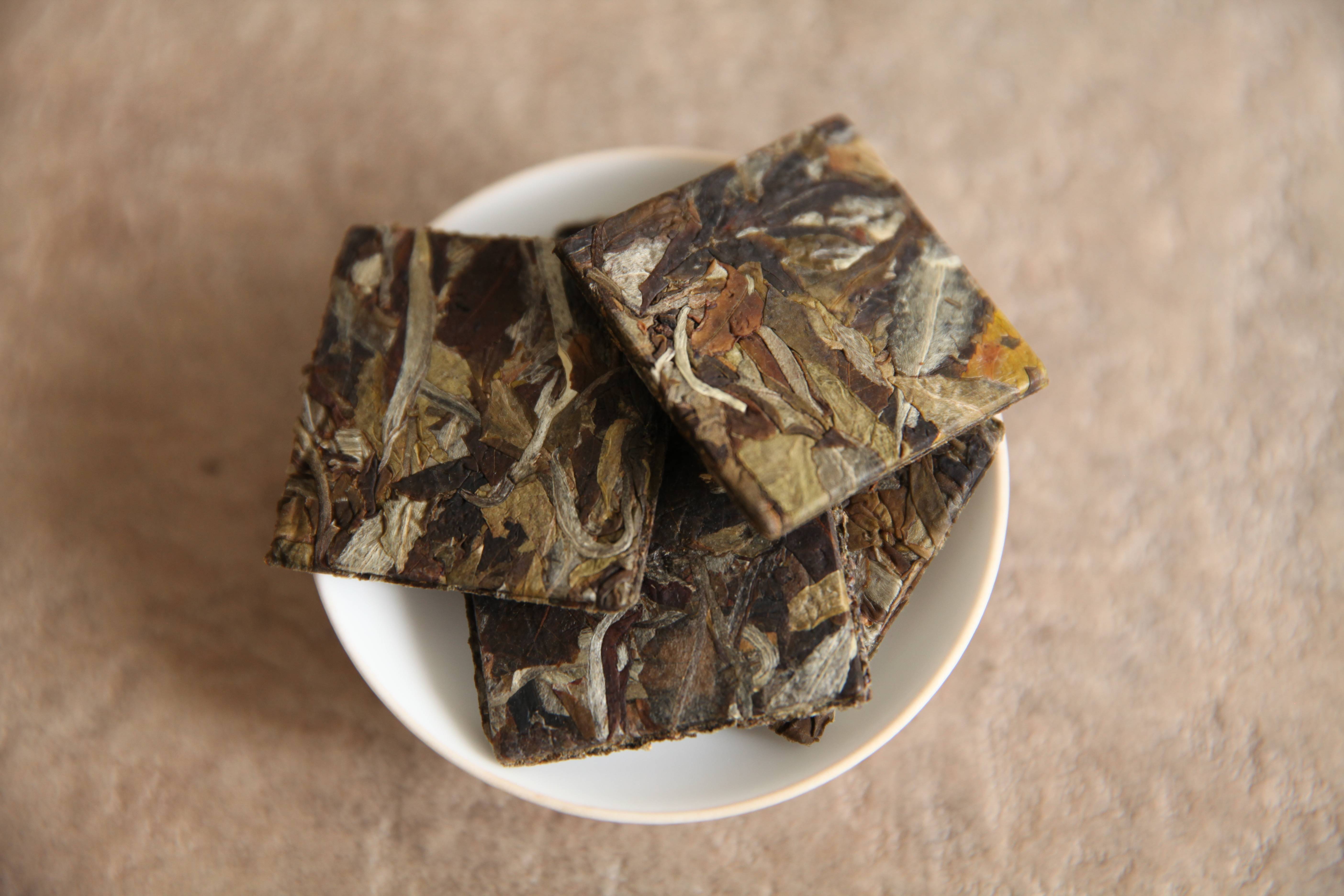 原创冰岛甜白花香浓郁的白茶小薄片香香甜甜办公室白领都超爱喝