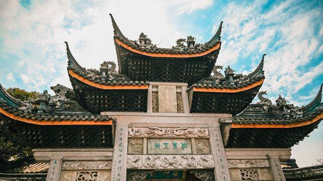 惠山古镇的范文正公祠，随处都可以看到小桥流水，值得参观游览