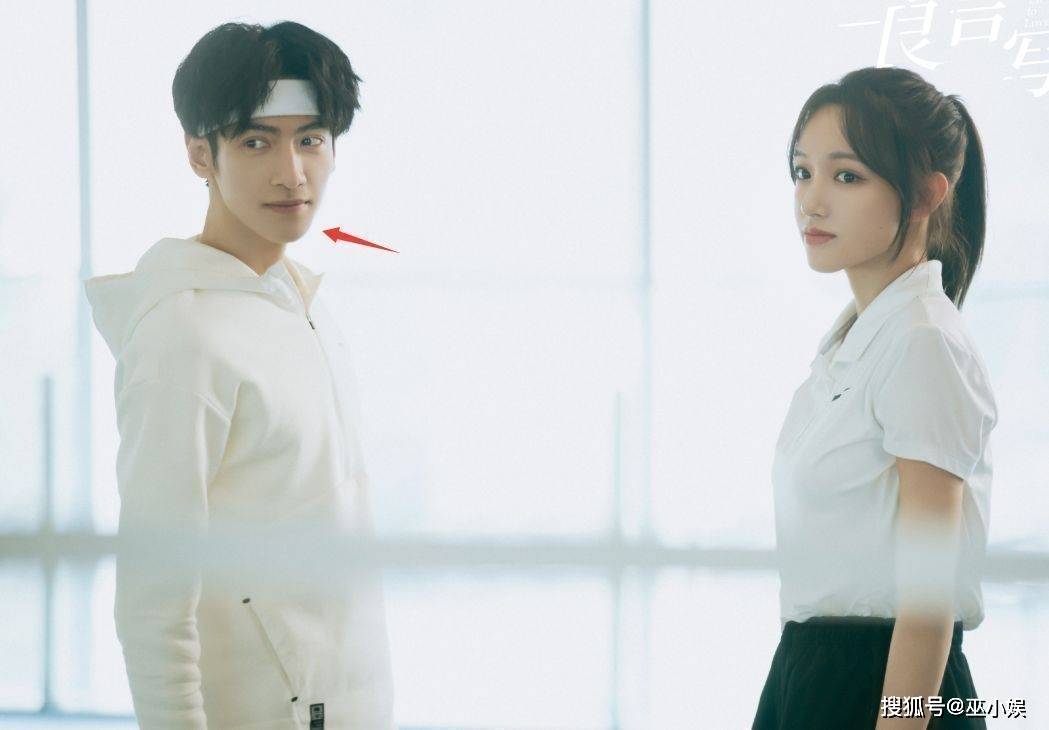 《良言写意》热播,罗云熙身材再次引热议,与程潇被指像姐妹_厉择良