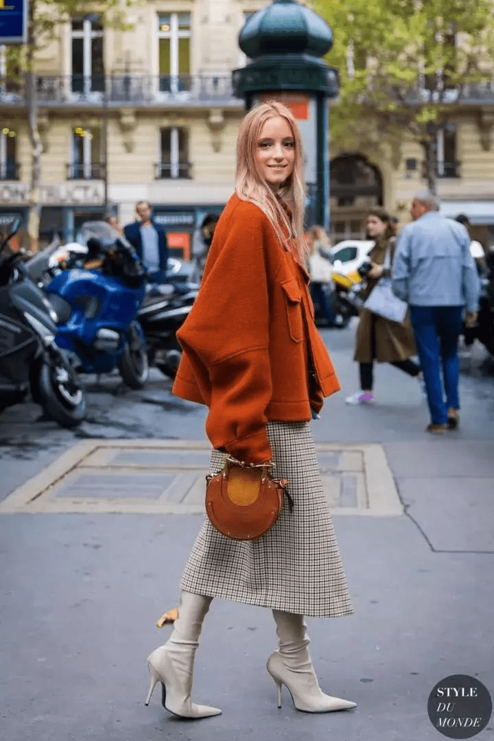 宝典 女星们都爱的冬季慵懒法！大毛衣+半裙，温柔气质女人必备宝典