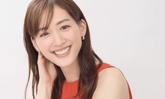 原创日本2021明星广告代言量排行榜,绫濑遥稳坐广告收入女王