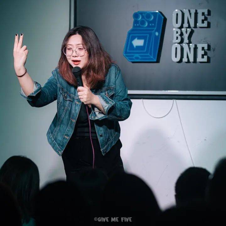 rocker|听说成都的脱口秀不好笑？