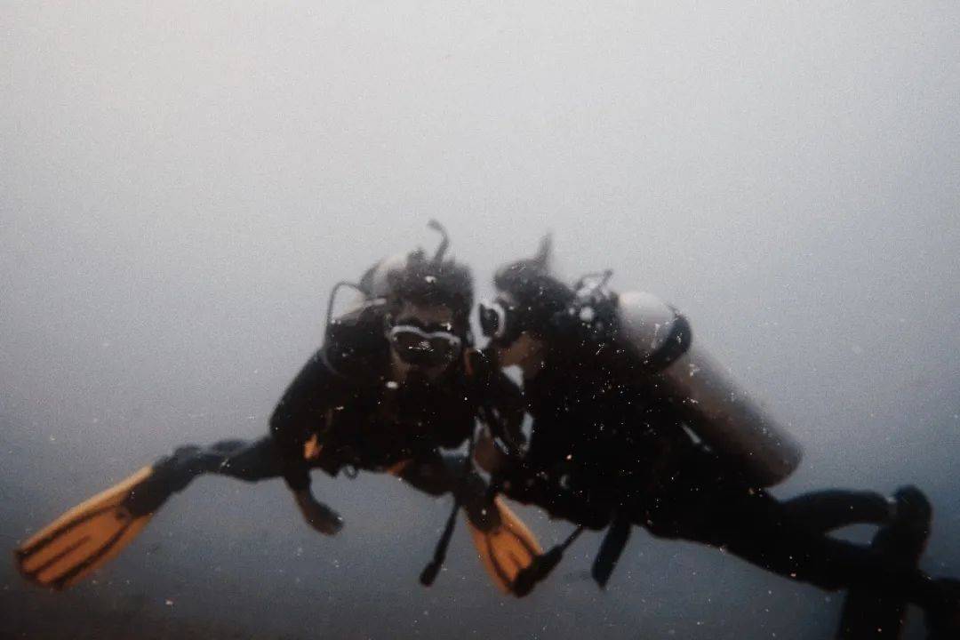 rocker|听说成都的脱口秀不好笑？