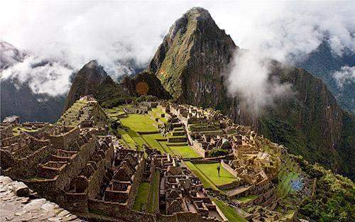 唤上亲朋好友躲起来,啥也不给白人留_伊巴_多巴_巴尔沃亚