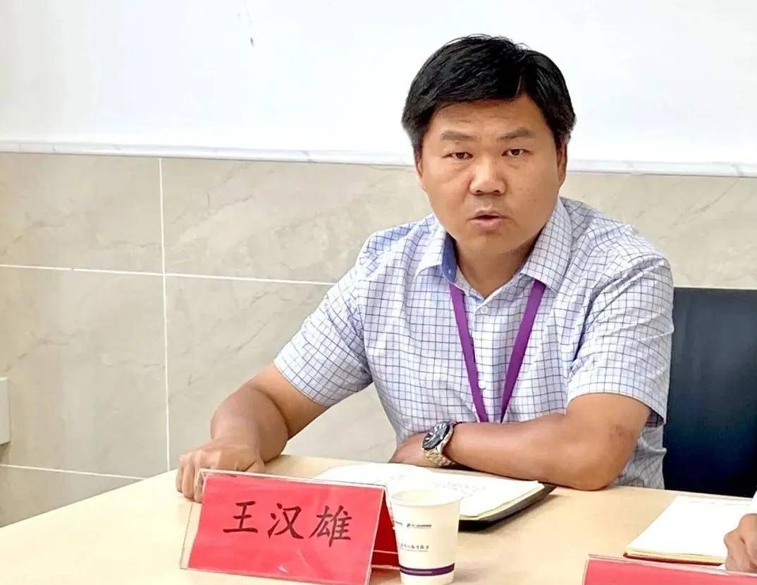 学校执行校长王汉雄梳理了开学来开展的23项重点工作,提出校区管理