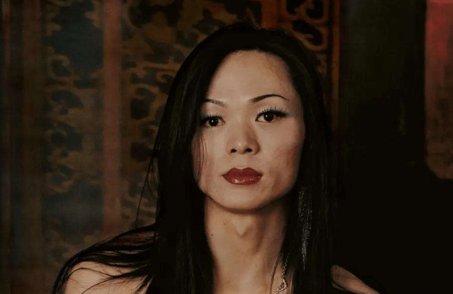 原创变性人李二毛的悲惨经历一生改变两次性别被两个男友抛弃