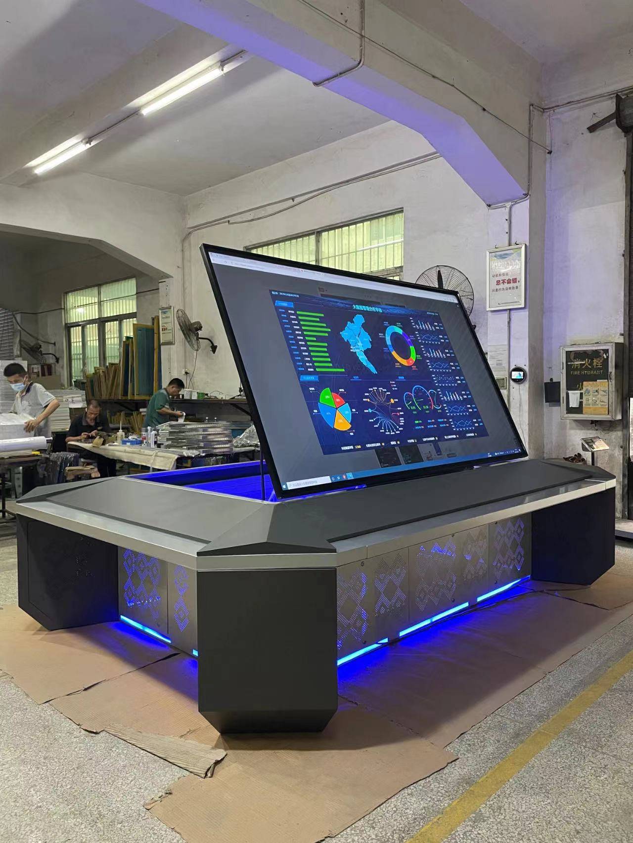 德恪商用110寸液晶显示器触控一体机电子沙盘不同场景发挥不同用途