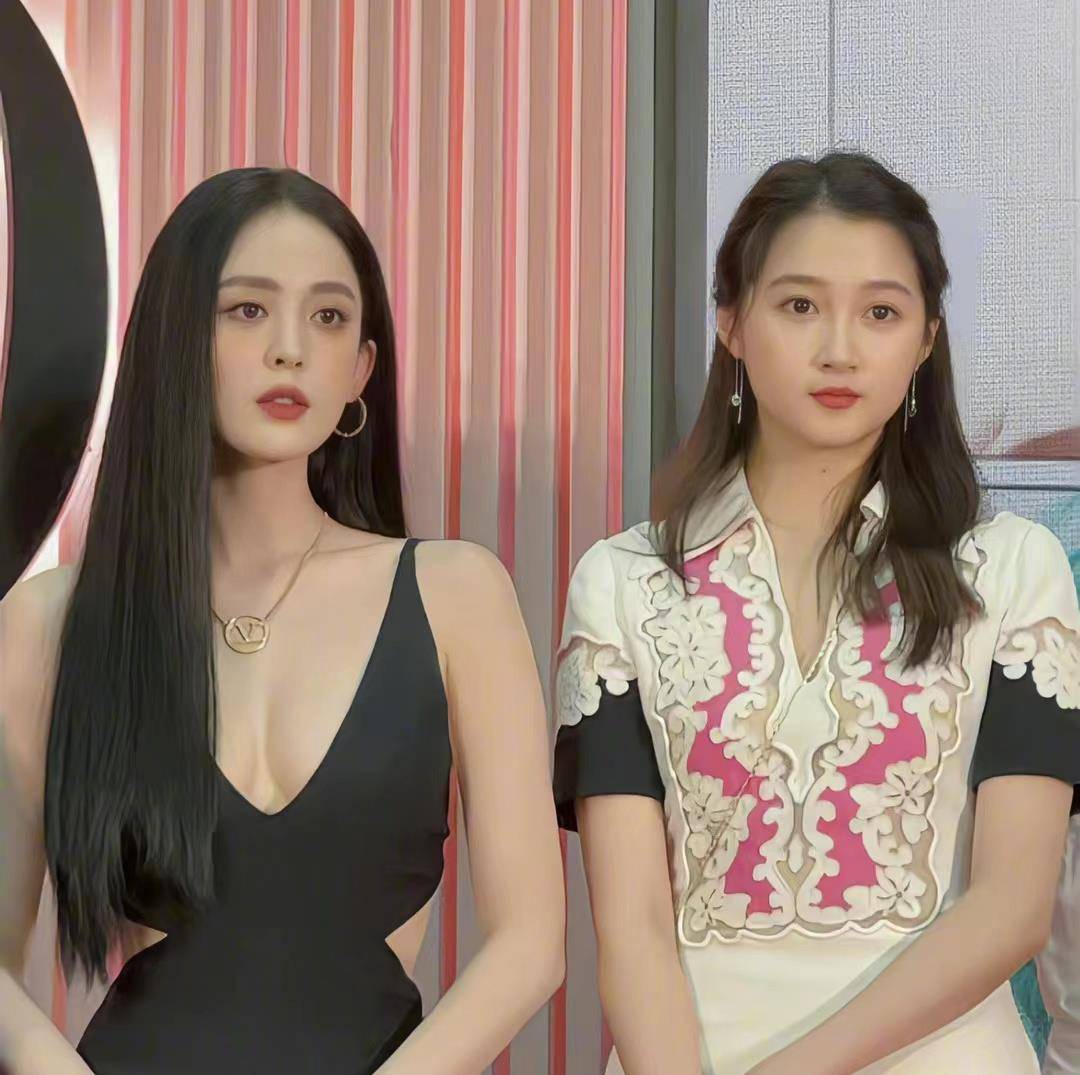 情侣 关晓彤“穷叉叉”火了，但她的影楼裙却美出新高度