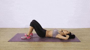 漂亮|《斯宾塞》上映,人间扳手克里斯汀身材诱惑,“维纳斯的酒窝”也太醉人了