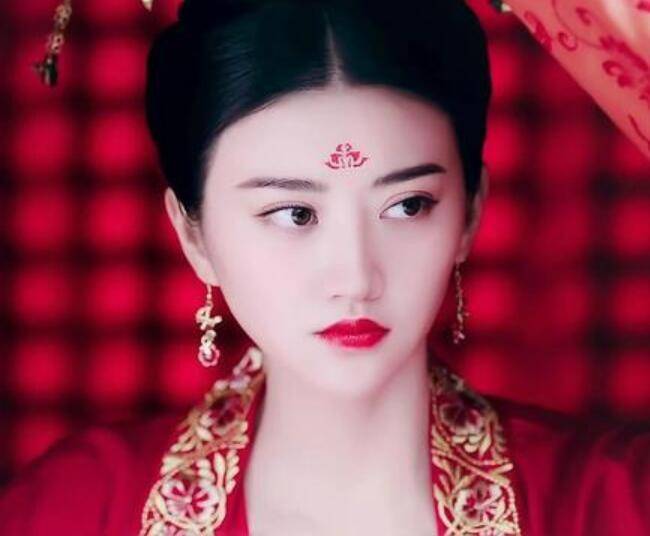 景甜 10大美人花钿妆，杨蓉赵丽颖热巴林心如杨幂刘涛，谁惊艳眼球？