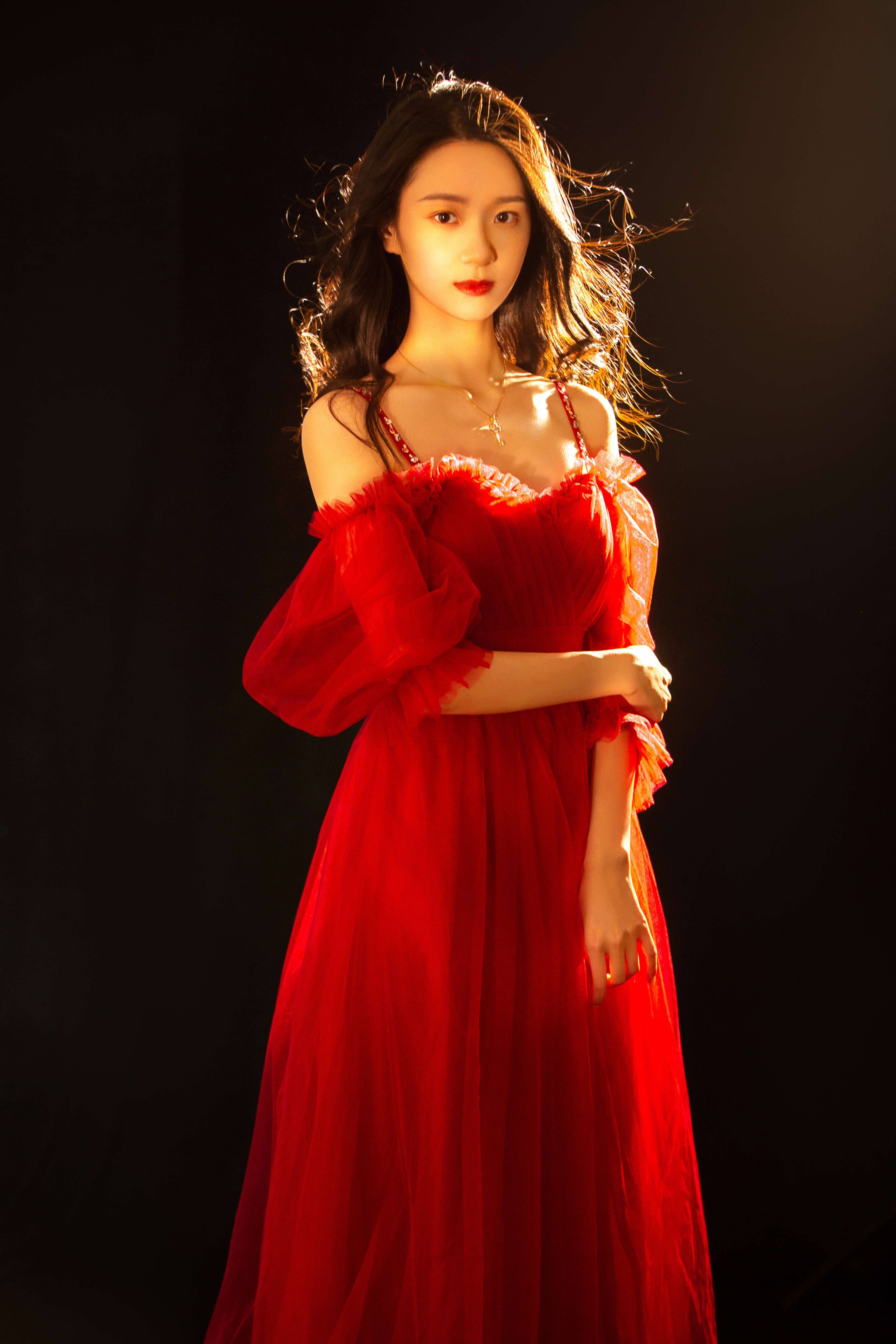 女主院线电影&大型电视剧双作杀青 青年演员欧畅未来可期