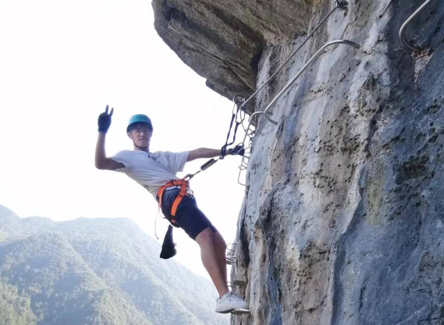 西安石油大学学子在国际顶级期刊发表论文