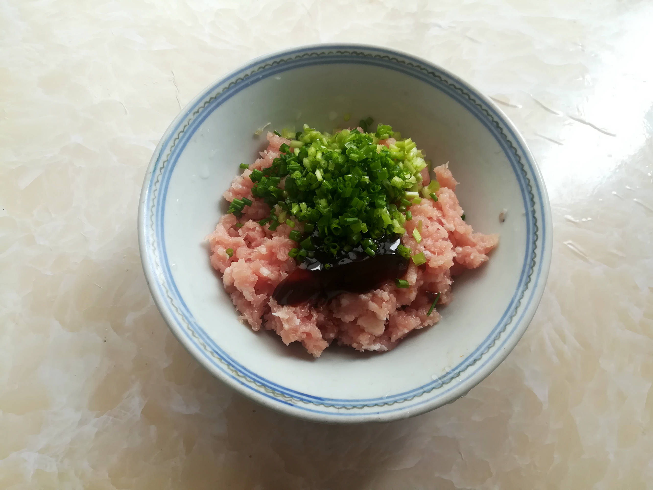 什么|不再愁冬季早餐吃什么，一碗鲜肉馄饨来解决，皮薄馅大还好吃