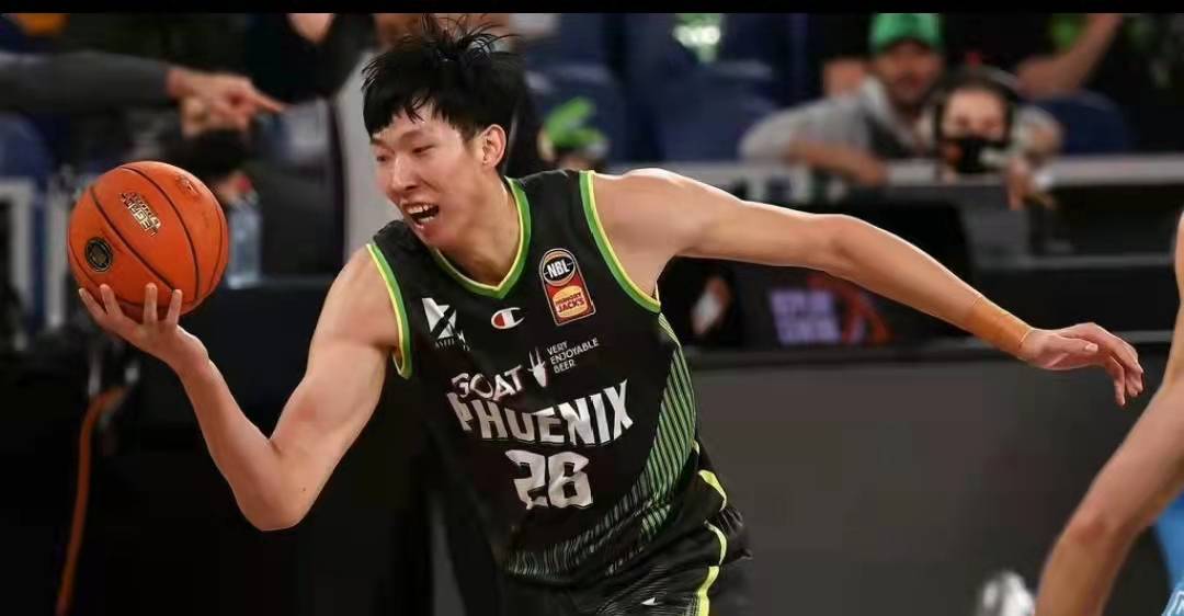 經(jīng)歷|周琦的“肌肉”強(qiáng)壯了不少！經(jīng)歷2019年的波折，大魔王更成熟了