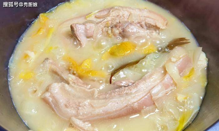 香蕉橘子靠边站,遇到此果我准买30斤,营养极高,冬天炖肉吃真香_苹果