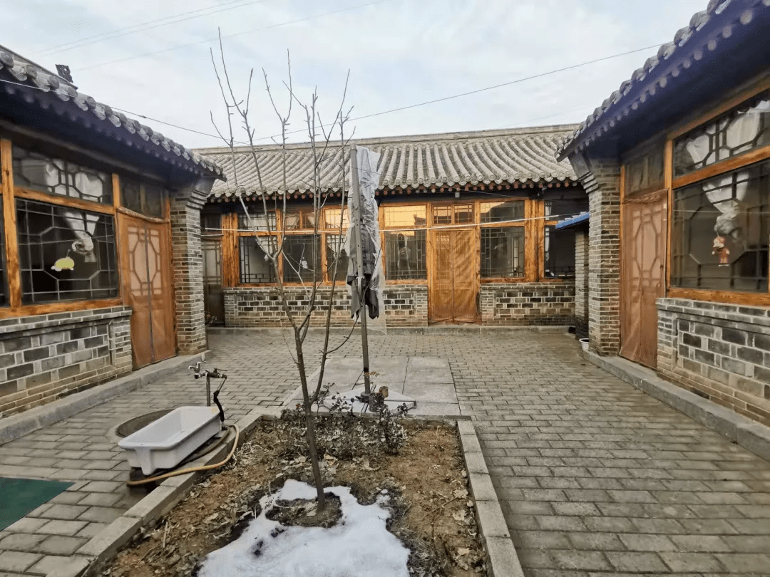 花墙砖彩钢顶毁了农村房子之美,延庆这青砖黛瓦的院子年租4.