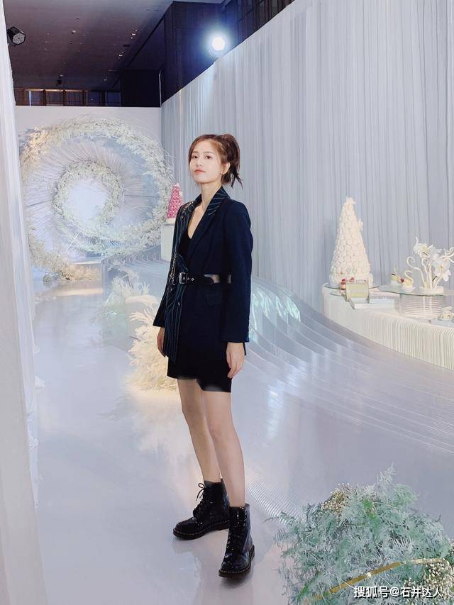 姐妹 鞋子在精不在多！初秋备齐这“两双”，时髦减龄，百搭又不挑人