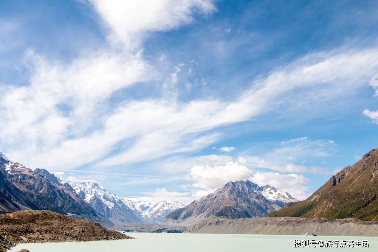 当你爬过一级又一级的楼梯,便会到达终点,可以从高处眺望tasman l