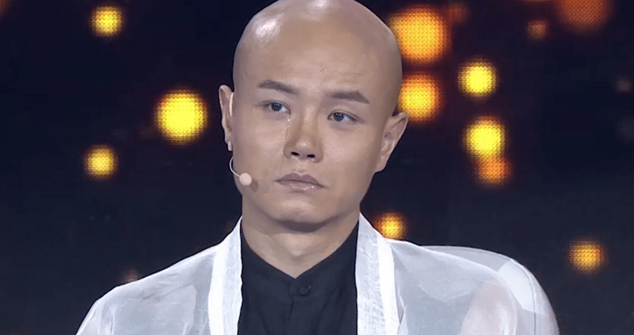 乐嘉|46岁的乐嘉无人问津，混成如今这份模样该怪谁呢？成败皆是自己