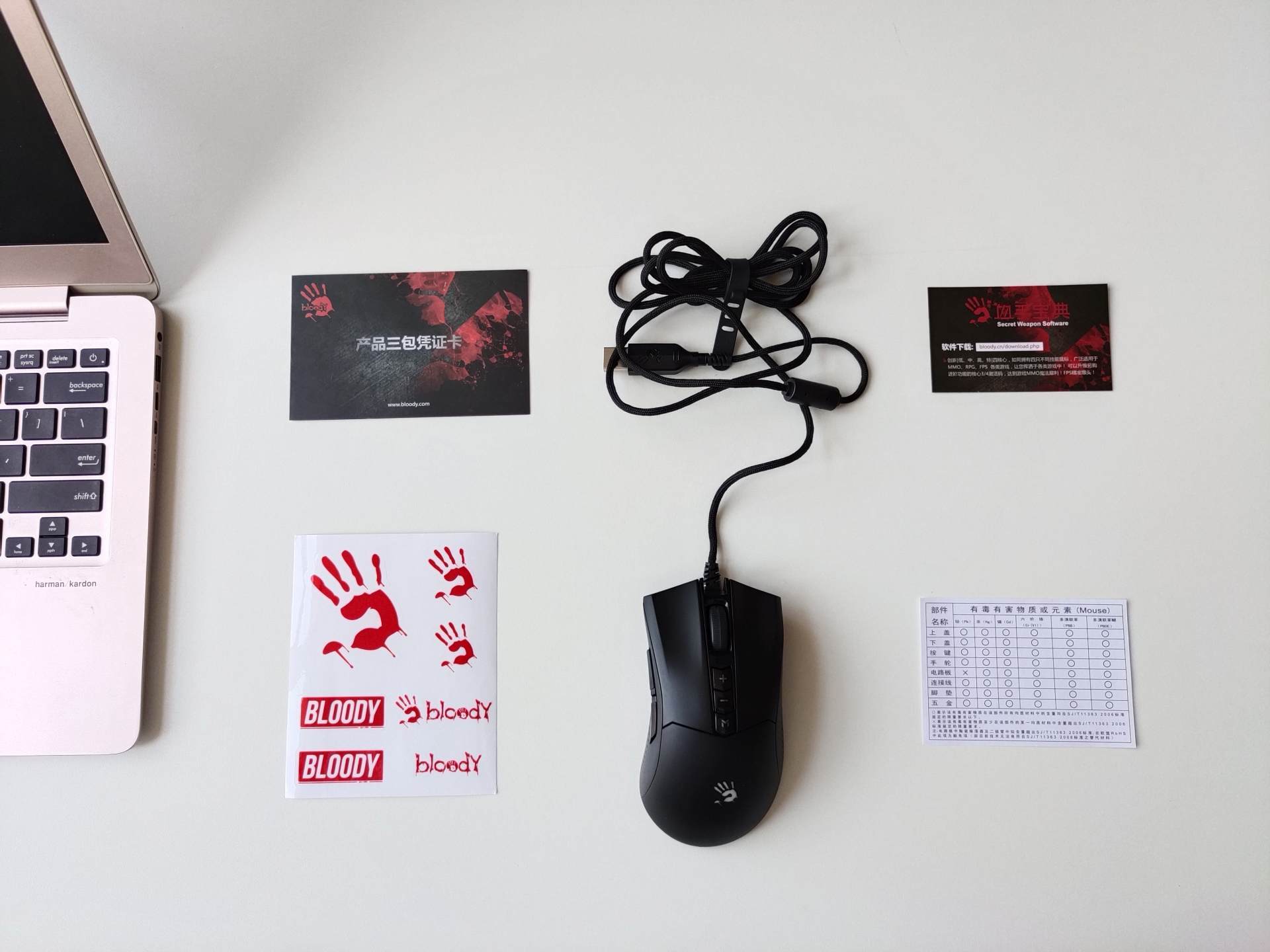 手握血手幽灵ES9Pro鼠标,游戏仿佛开了挂,畅快淋漓带你飞