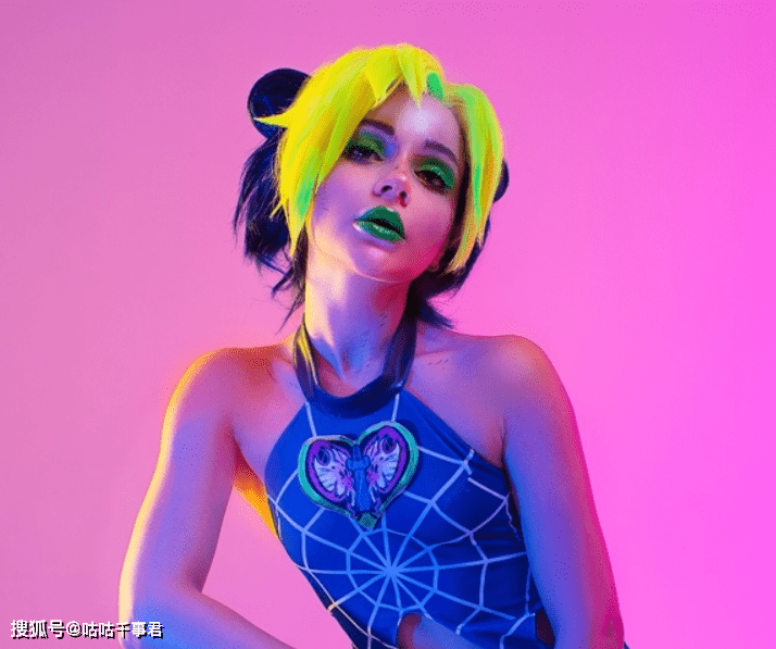 外国妹子cos空条徐伦,超高颜值很还原,风格如同动画_石之海_效果_人气