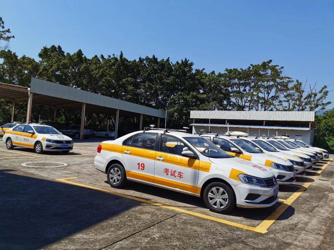 考驾照的注意了驾考新规出炉科目二项目变更有人欢喜有人愁