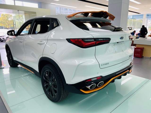 刮起橙色的年轻风暴到店实拍长安欧尚x5运动版