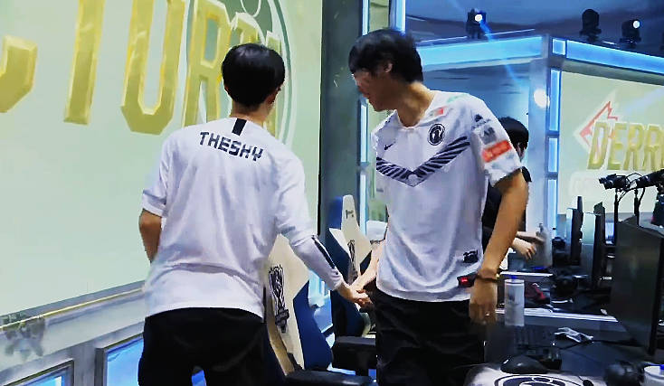 ig官宣theshy断开连接发布祝福视频每一个镜头都让人潸然泪下