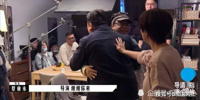 人心|蔡康永输了比赛赢得人心,李诚儒的“三浪”赠言看似批评实则勉励