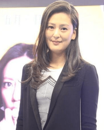 节目上做"情感专家"的黄澜,私下却和丈夫离婚,网友:太可笑_感情_问题