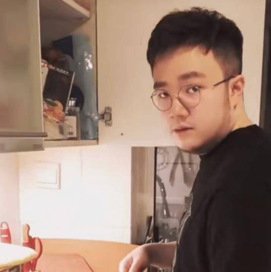 王博谷有几个儿子 54936479138b4c67b69d3e3b1ba1b128.jpeg