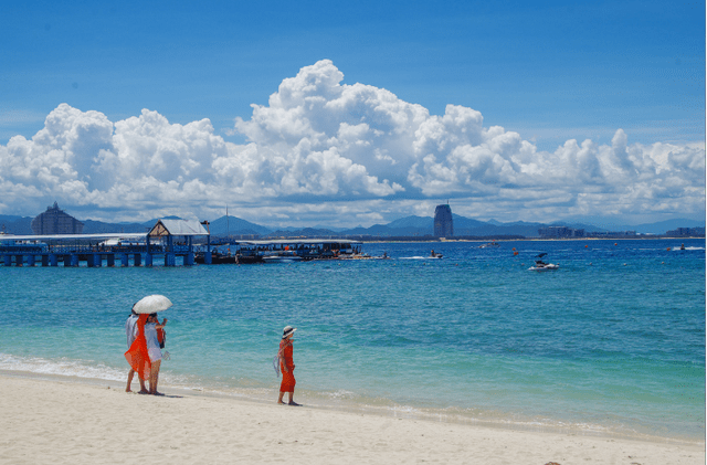 想要逃离北方的寒冷，就前往东方夏威夷之城，海景美得难以言喻